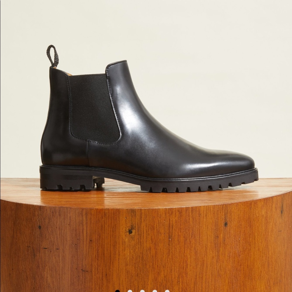 Ellis Lug Sole Chelsea Boot Jack Erwin Boot Size 7